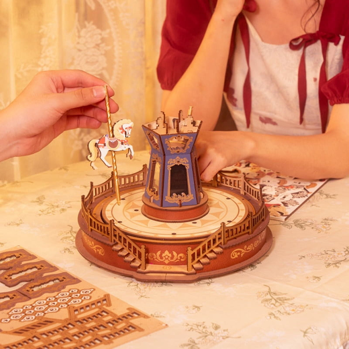 Rolife 3D Puzzles Music Box DIY, Classic Carousel Dreamer, Wooden Building Model Kits Xmas Birthday Gift for Kids Girls Adults