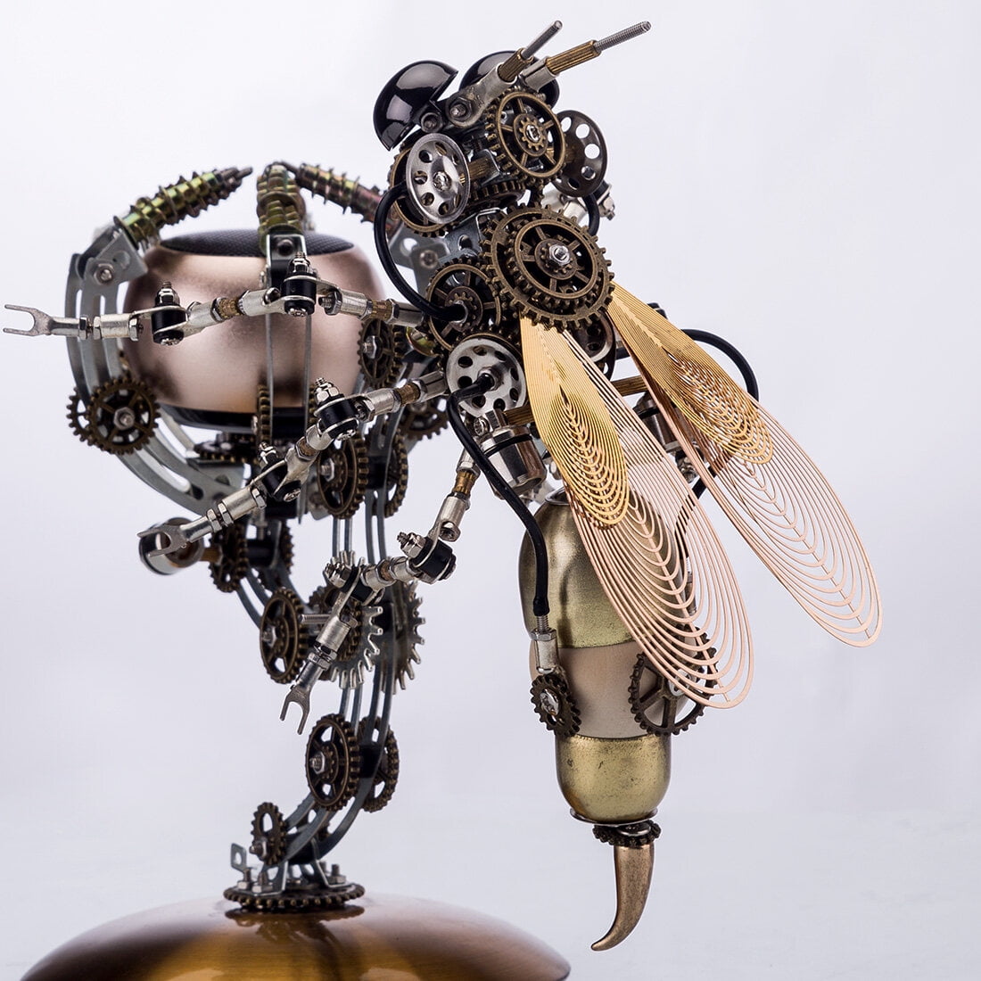 627PCS Mechanical Wasp Speaker 3D Metal Puzzle, DIY Steampunk Insect Model Kit with Sound, Poseable Claws, Collectible Desk Decor for Adults